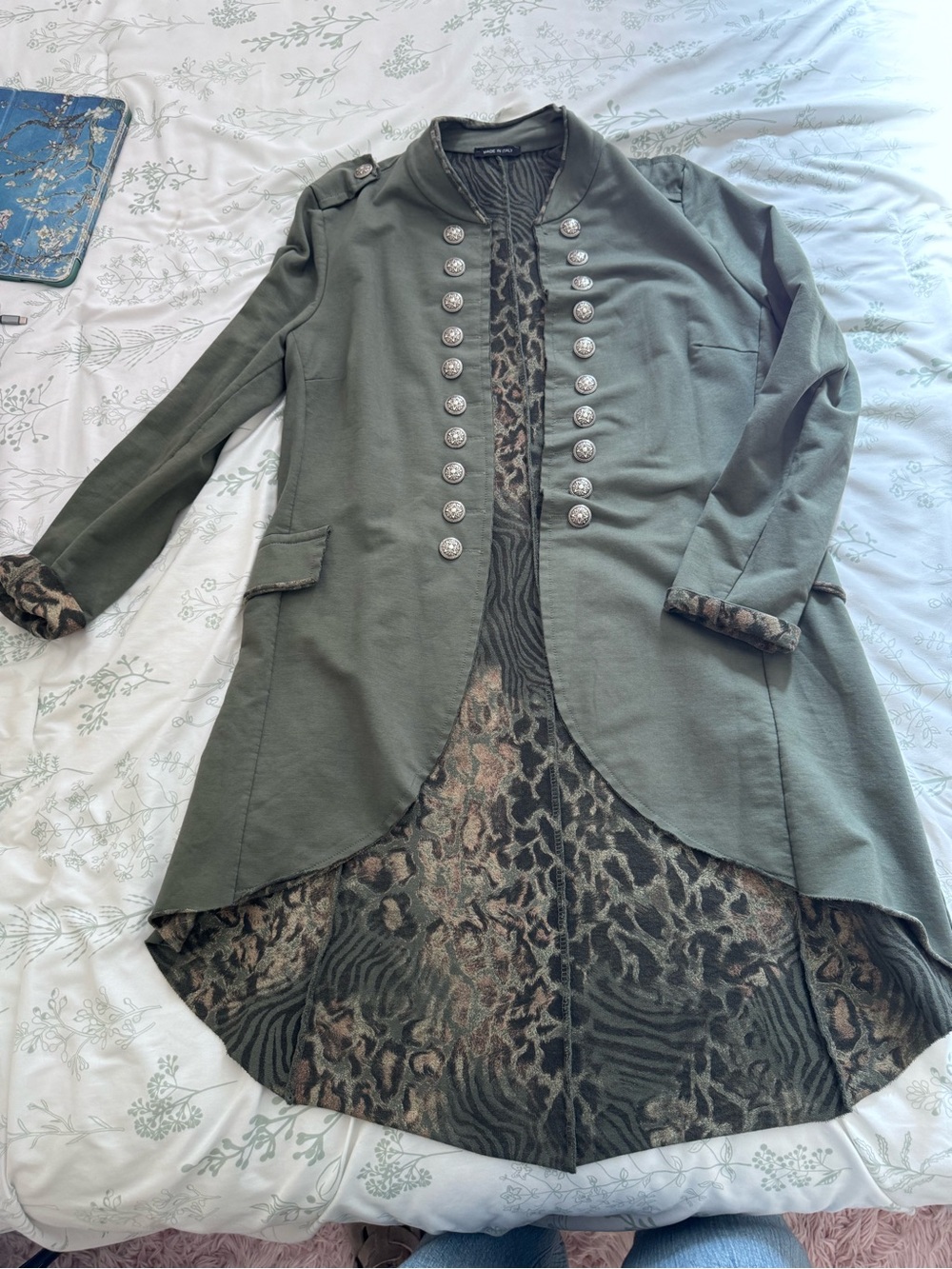 Boutique Made In Italy Military-Style Olive Green Women’s Coat - Picture 6 of 11